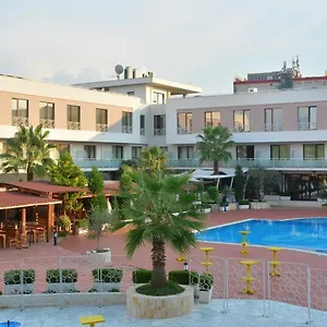 Resort Te Stela & Yrshek